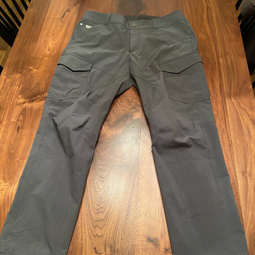 Kuhl Silencr pants 33x30 gray very good condition.